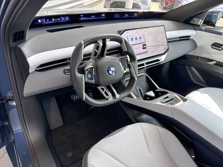 BMW iX3 50 xDrive 113 kWh