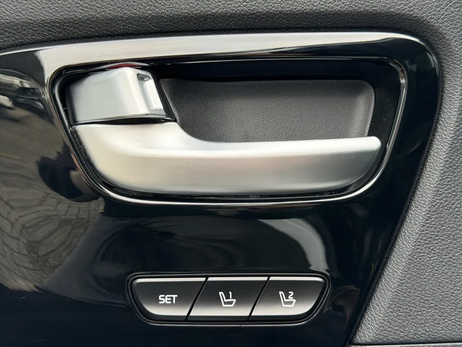 Kia Niro 1.6 GDi Hybrid 141pk DCT6 ExecutiveLine l Trekhaak l