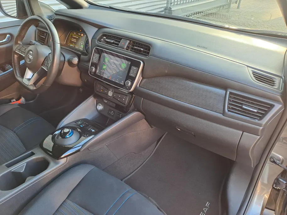 Nissan Leaf Acenta 40 kWh SOH 85.2% | Navi | Camera | Automaat | ECC | Cruise