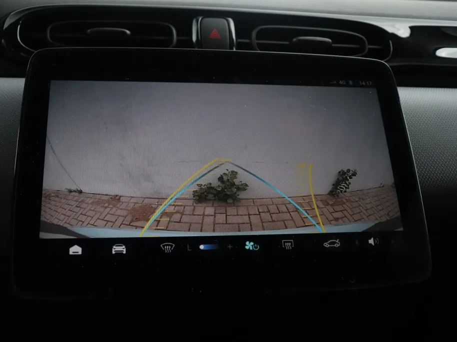 Leapmotor T03 Design 37.3 kWh | Boek nu uw proefrit | Glazen dak | Camera | LMV | PDC