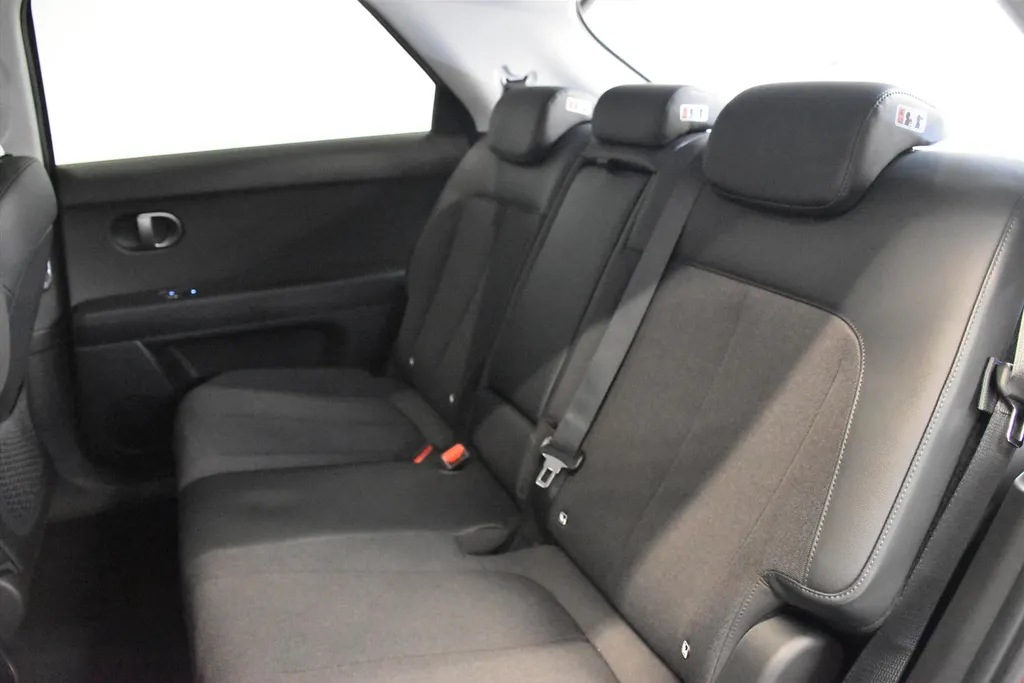 Hyundai IONIQ 5 63 kWh RWD Pure Edition
