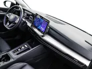 Volkswagen Golf 1.5 204pk DSG eHybrid Life Edition · Camera · Apple/Android Car Play · Leder Interieur · Dodehoek Detectie · P-Sensoren · Keyless · 18'' Inch · Garantie t/m 27-01-2030 of 100.000