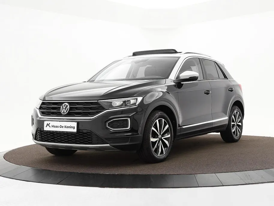 Volkswagen T-Roc 1.5 TSI 150pk DSG Style · Panoramadak · Camera · Elek. Achterklep · Dodehoeksensor · Stoelverwarming · Apple/Android Car Play ·