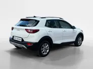 Kia Stonic 1.0 T-GDi MHEV DynamicLine Navigatie | Achteruitrijcamera | Lichtmetaal | Resterende fabrieksgarantie |