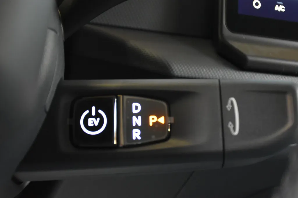 Kia PV5 Passenger 71,2 kWh Plus NIEUW