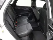 Volkswagen ID.7 Pro Limited Edition 77 kWh accu 286 PK · Draadloze telefoonlader · 360 camera · verwarmde voorstoelen · Voorraad OUTLET · Prijs is inclusief inruilpremie ·
