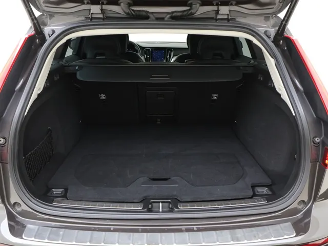 Volvo V60 Cross Country 2.0 B5 AWD Plus Bright | 360° camera | Harman/Kardon
