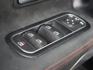Mercedes-Benz CLA 180 Business Solution AMG l Keyless l Achteruitrijcamera l Stoelverwarming l Ambiente lichtpakket