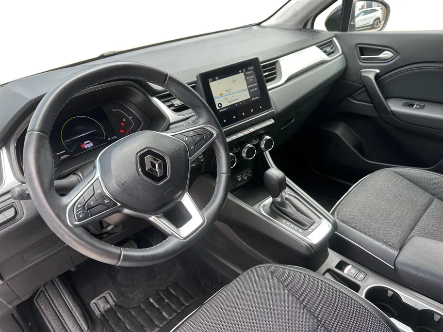Renault Captur 1.6 E-Tech Hybrid 145 Intens | Automaat | Apple Carplay & Android Auto | Camera | Parkeersensoren | LMV | Cruise & Climate Control | 12 Maanden BOVAG Garantie