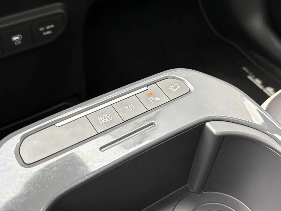 Kia EV5 GT-Line Business Edition 81.4 kWh | Demo | 20' Lichtmetaal | Pano | Memory | Stoel + Stuurverwarming | Camera | Leder | Beschikbaar vanaf december 2026 |