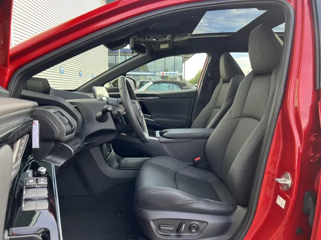 Subaru Solterra Sky Package 71 kWh | Apple Carplay & Android Auto | Panorama Dak | Lederen Bekleding | Elek. Stoelen Met Geheugen Functie