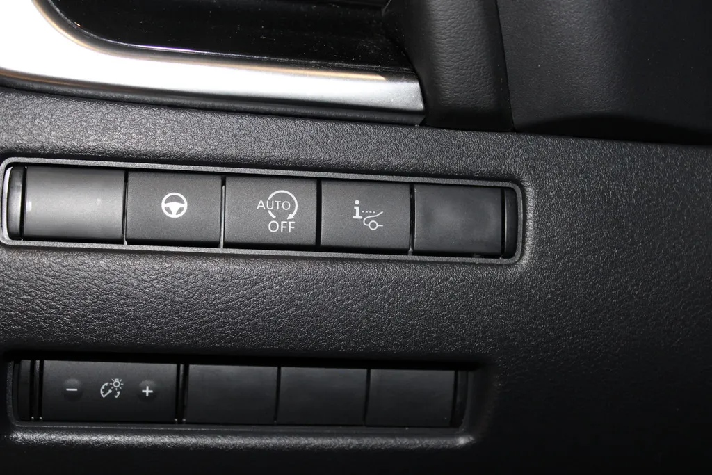 Nissan QASHQAI 1.3 MHEV Premiere Edition | Head-up display| Trekhaak | 1400kg trekgewicht| 360grd camera | PDC voor en achter | Navigatie | Apple carplay & Androidauto | Climate Controle | Pro-pilot |