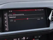 Audi Q4 e-tron 40 S edition 77 kWh 204pk · SOH 93% · Panoramadak · Camera · Keyless · Dodehoeksensor · Head-Up Display · Elek. Achterklep · Apple/Android Car Play ·