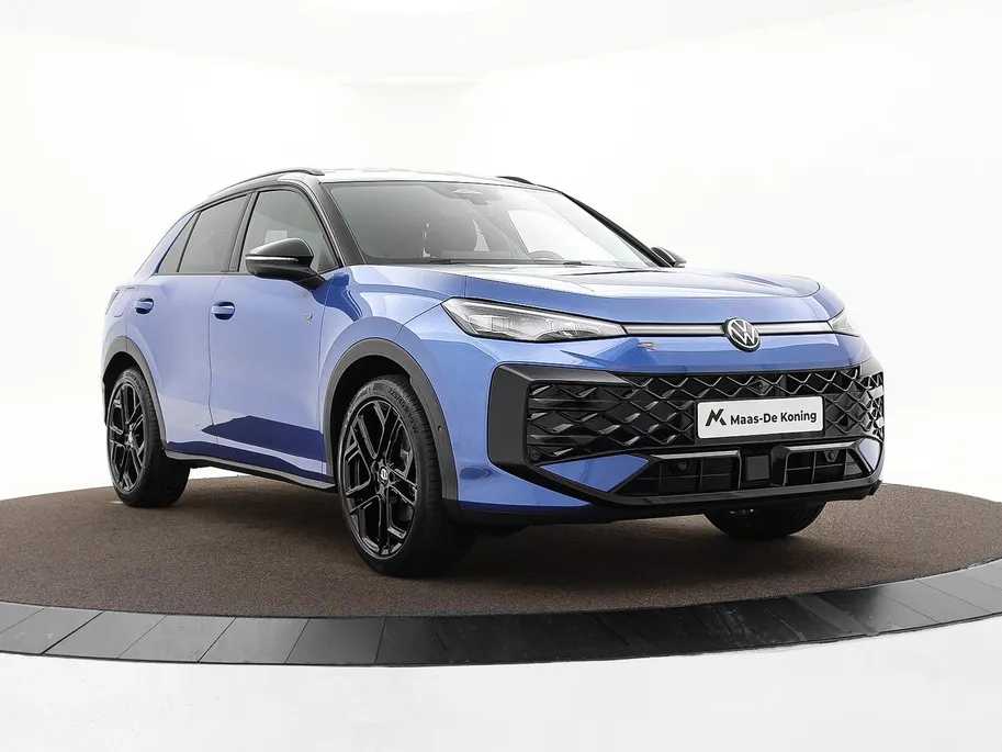 Volkswagen T-Roc R-Line First Edition 1.5 eTSI 150 PK 6 versn. DSG · Assistance Pakket · Multimedia Pakket · Park & Comfort Pakket · Voorraad OUTLET · Prijs is inclusief inruilpremie ·