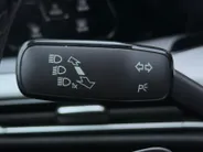 Volkswagen Golf 1.0 eTSI Life Business | CARPLAY | STOELVERWARMING | PARKEERSENSOREN | LICHTMETALEN VELGEN |