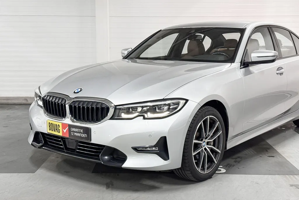 BMW 3 Serie Sedan 330i High Executive Edition