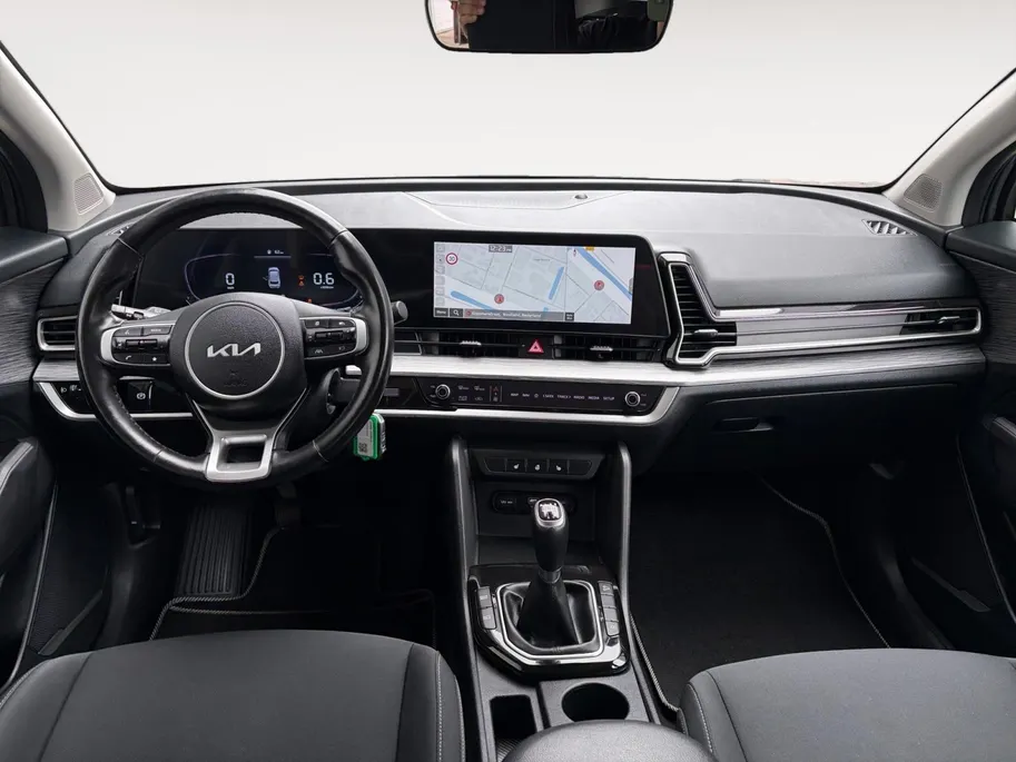 Kia Sportage 1.6 T-GDi MHEV DynamicLine Edition | Stoel- en stuurverwarming | Achteruitrijcamera | Parkeersensoren voor- en achter | Apple/Android Carplay | Navi | Climate control | Cruise control