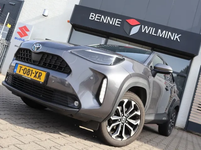 Toyota Yaris Cross 1.5 Hybrid Dynamic Trekhaak | Stoel en stuurverwarming | Parkeersensoren