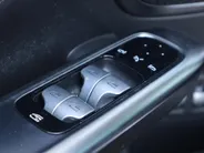 Mercedes-Benz C-Klasse Estate 300 e Luxury Line l Stoelverwarming l Achterruitrij camera l  Memory l Dodehoekassistant
