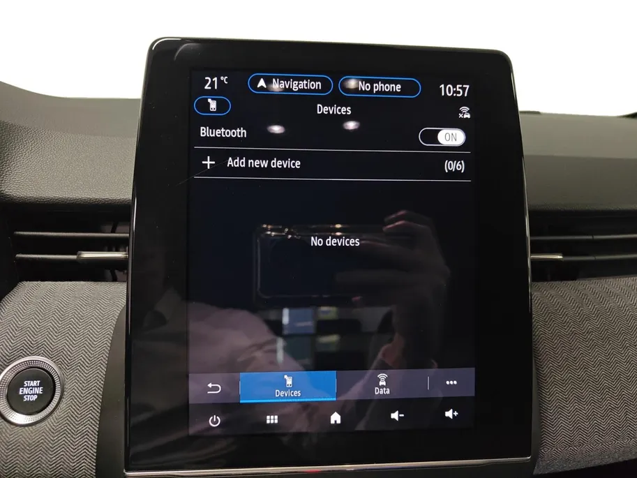 Renault Clio 1.6 E-Tech Full Hybrid 145 techno AUTOMAAT NAVI AIRCO CAMERA PARKEERSENSOREN CRUISE CONTROLE APPLE CARPLAY ANDROID AUTO DEALER ONDERHOUDEN ZEER MOOIE AUTO