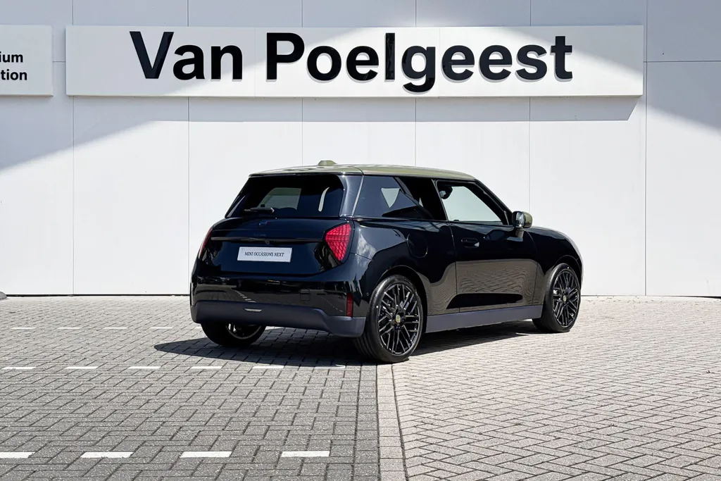 MINI Cooper 3-deurs Electric Cooper SE Paul Smith Ed. M 54.2 kWh
