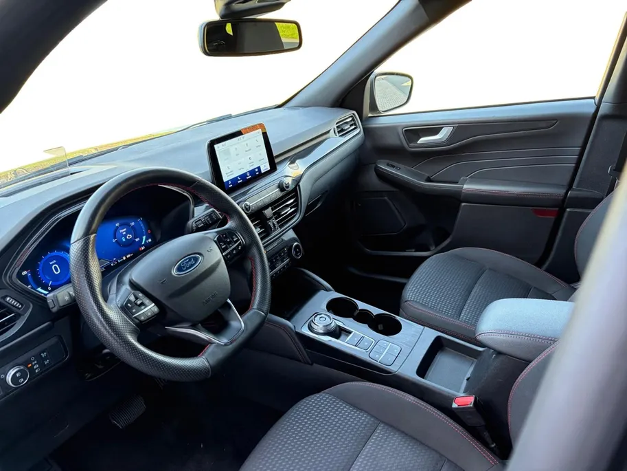 Ford Kuga 2.5 PHEV ST-Line 225PK | Head Up Display | Adaptieve Cruise Control | Winter Pack | LED | BLIS | Camera voor en achter | Navigatie | Privacy Glass