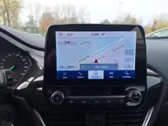 Ford Puma 1.0 EcoBoost 125 pk Titanium Navigatie - Apple Carplay/ Android Auto - Winter Pack - Half Lederen bekleding