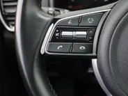 Kia Sportage 1.6 T-GDI Black Edition | Stuur-/stoelverwarming v+a | Schuifdak | Leer | Camera | Elek. achterklep | Cruise | PDC | Navi | 17' LM | Zeer nette auto! |