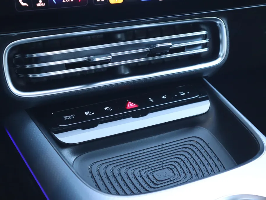 Mercedes-Benz CLA 200 Business Solution AMG