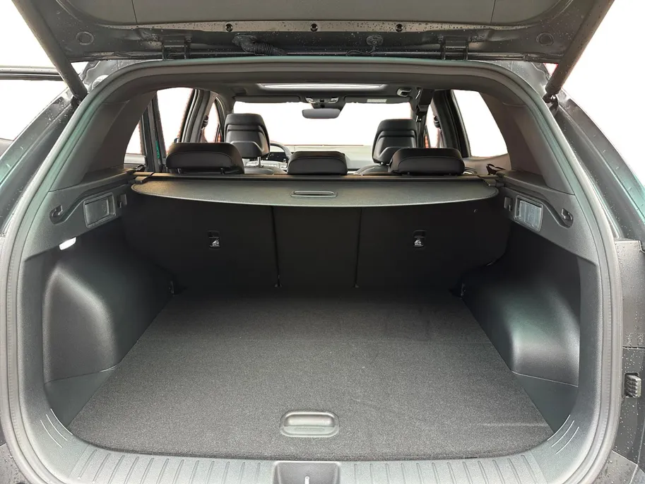 Kia Sportage 1.6 T-GDi Hybrid Black Edition Advanced | TIJDELIJK ACTIE MODEL| DIRECT LEVERBAAR | 3000,- INRUILVOORDEEL | Panorama Schuif/Kanteldak | Elektrisch verstelbare Stoelen |