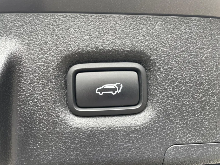 Hyundai Santa Fe 1.6 T-GDI HEV Premium 7p. | Lederen bekleding| Stoelverwarming/koeling| Stuurverwarming| Elektrische achterklep| Trekhaak| 1650 KG trekgewicht|