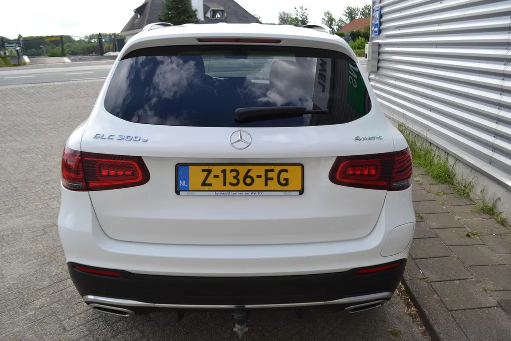 Mercedes-Benz GLC 300E AMG LINE 4MATIC|BURMESTER|NAVI|TREKHAAK