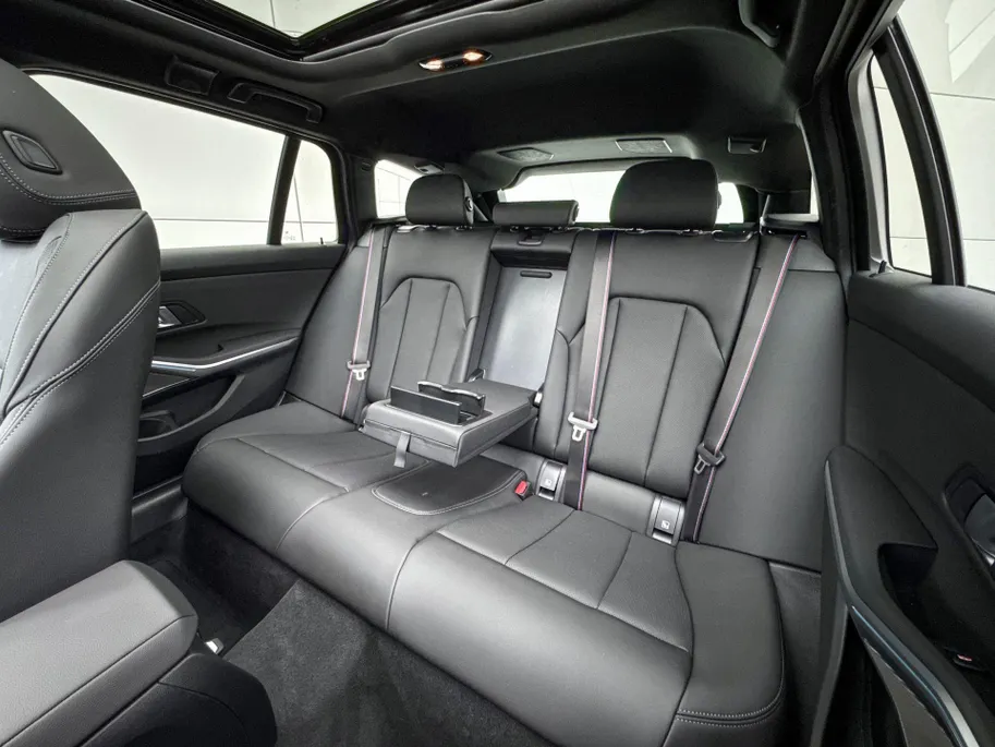 BMW 3 Serie Touring 330e