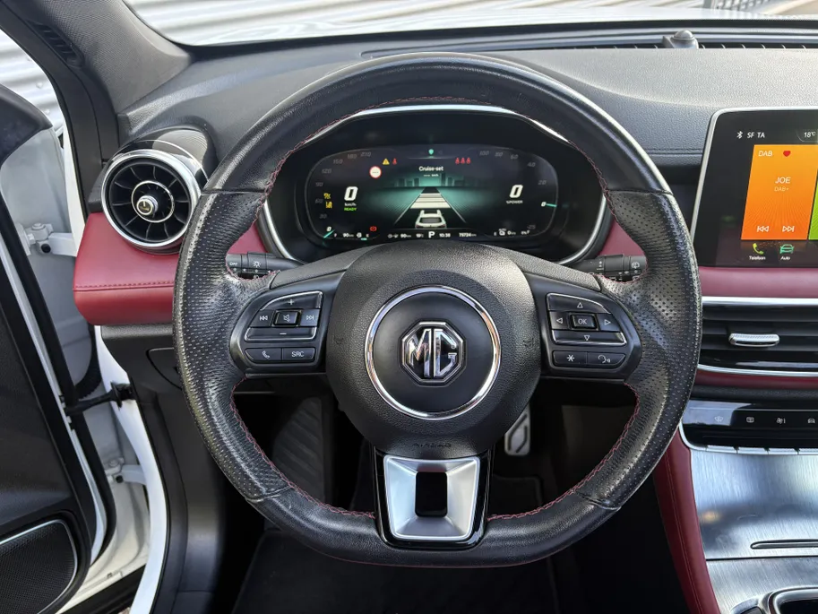 MG EHS 1.5 TGDI Luxury | Panorama Dak | Navi | Camera | Automaat  | Leer | Cruise | Apple Carplay/Android Auto | Voorstoelen verwarmd