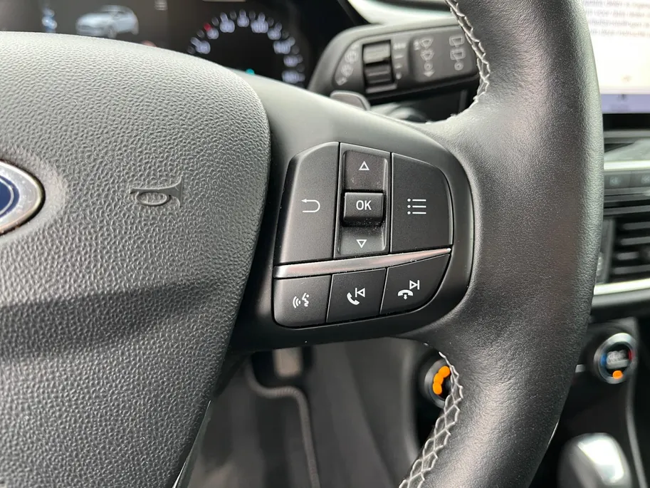Ford Fiesta 1.0 EcoBoost Titanium Automaat | NL auto | Dealer onderhouden | Trekhaak | Winter Pack | Parkeersensoren voor en achter | Achteruitrijcamera | Cruise control | Apple carplay & Android auto | 16' lichtmetalen velgen | Bovag garantie |