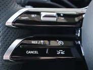Mercedes-Benz CLA 180 Business Solution AMG l Trekhaak l Panoramadak l stoelverwarming