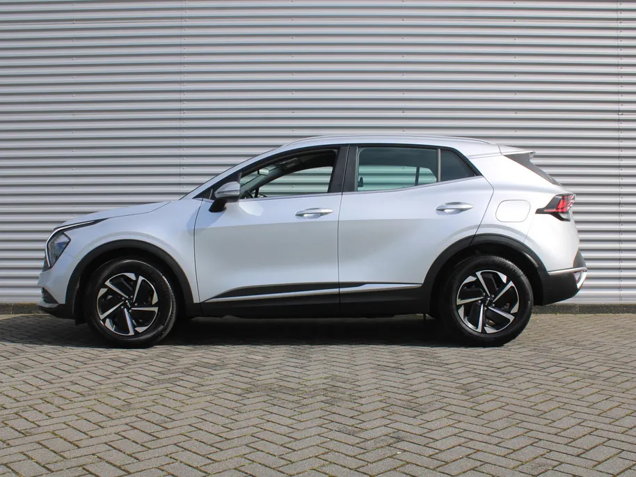 Kia Sportage 1.6 T-GDi Hybrid DynamicLine | Camera | Cruise adapt. | Navi | 17' LM | Clima v+a | LED | Apple Carplay/Android Auto |