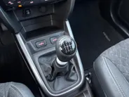 Suzuki Vitara 1.4 Boosterjet Style Smart Hybrid | Trekhaak | Dealer onderhouden | Navigatie | dodehoek detectie | Achteruitrijcamera | Stoelverwarming |10 jaar garantie! |