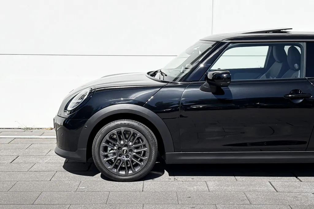 MINI Cooper 3-deurs 1.5 Cooper C Classic L