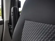 Volkswagen Transporter 2.0 TDI L2H1 Invalide uitvoering / aanpassing