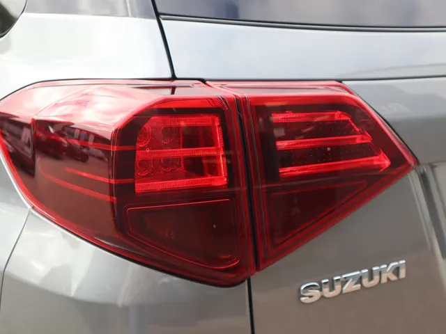 Suzuki Vitara 1.4 BoosterJet Style Hybrid AdaptiveCruise | Leder | Carplay