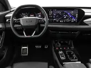 Audi Q6 e-tron SQ6 quattro 100 kWh 490pk · SOH 98% · Panoramadak · 360 Camera · Inklapbare Trekhaak · Warmtepomp · Elek. Stoelen + Geheugen · Garantie t/m 06-10-2030 of 100.000km