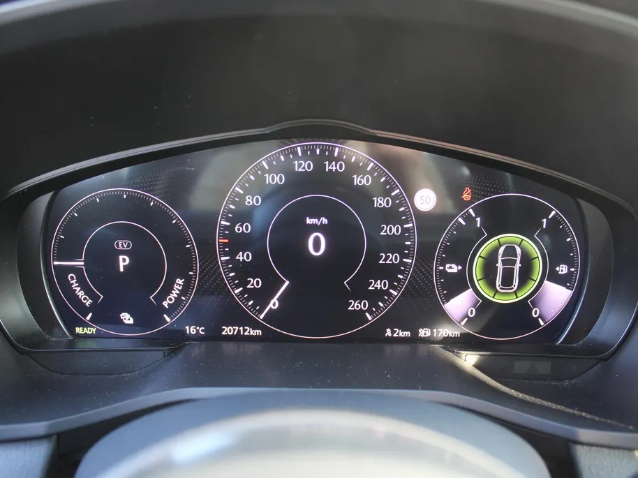 Mazda CX-80 2.5 e-SkyActiv PHEV Homura Plus | Trekhaak | Stuur-/stoelverwarming + ventilatie | 360 Camera | Schuifdak | Elek. stoelverst. | 20' LM | Leer | 7-zits |