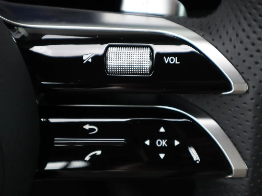 Mercedes-Benz GLC 400 4MATIC Launch Edition 94 kWh l Trekhaak l Keyless l Stoelverwarming