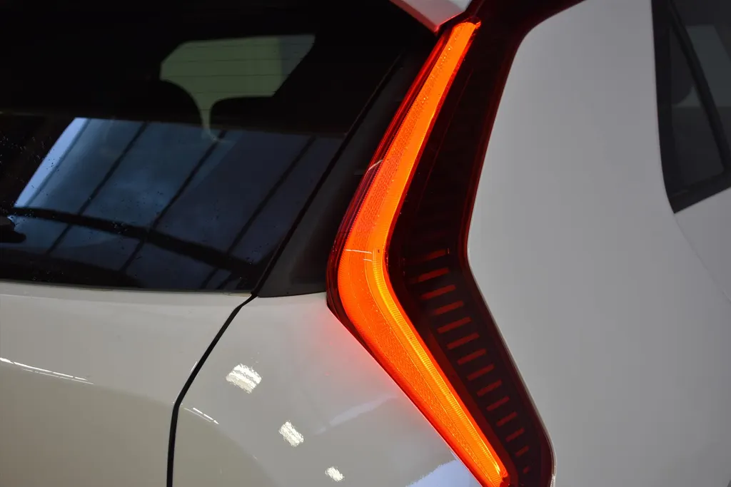 Kia Niro 1.6 GDi Plug-in Hybrid DynamicLine |Carplay |Camera |Cruise |25dkm!