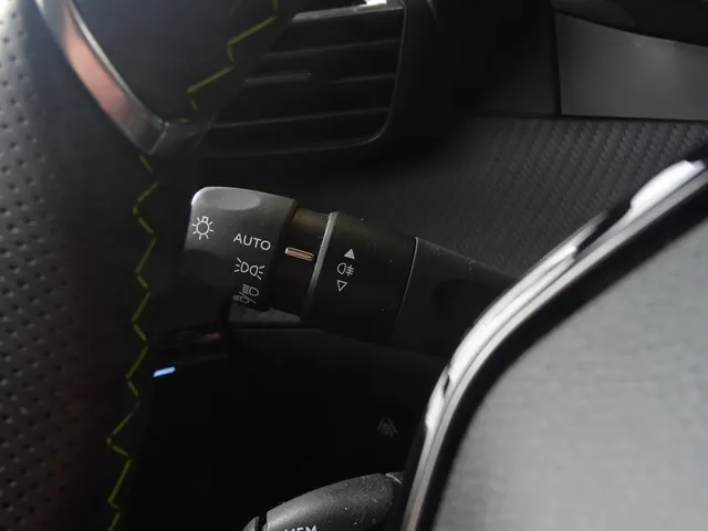Peugeot e-208 EV GT 50 kWh