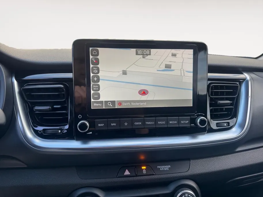 Kia Stonic 1.0 T-GDi MHEV DynamicLine | Navi | Clima | Camera | Cruise Control | LM Velgen | Apple Carplay & Android Auto