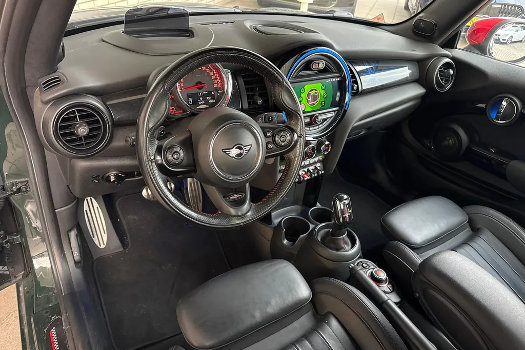 MINI Cooper Cabrio 2.0 John Cooper Works Chili