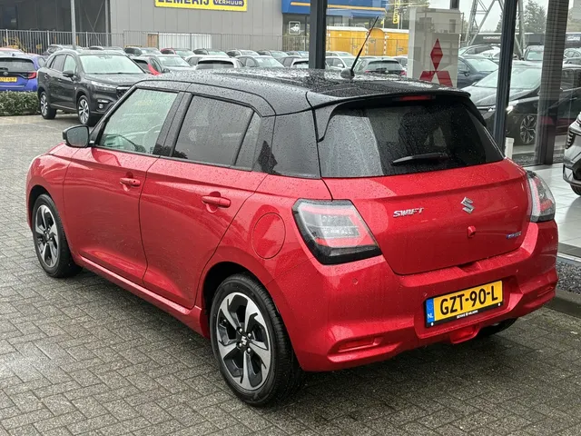 Suzuki Swift 1.2 Style Smart Hybrid