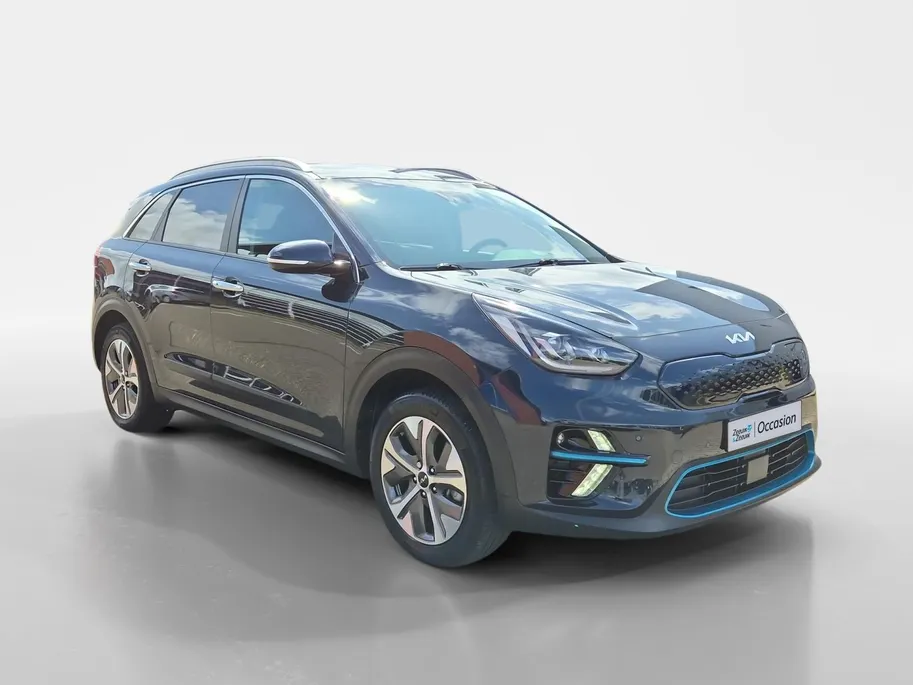 Kia e-Niro ExecutiveLine 64 kWh 1e Eigenaar | 3 Fase laden | Metallic lak | Trekhaak | Fabrieksgarantie 27-1-2029 + 3x 1 jaar* | NAP